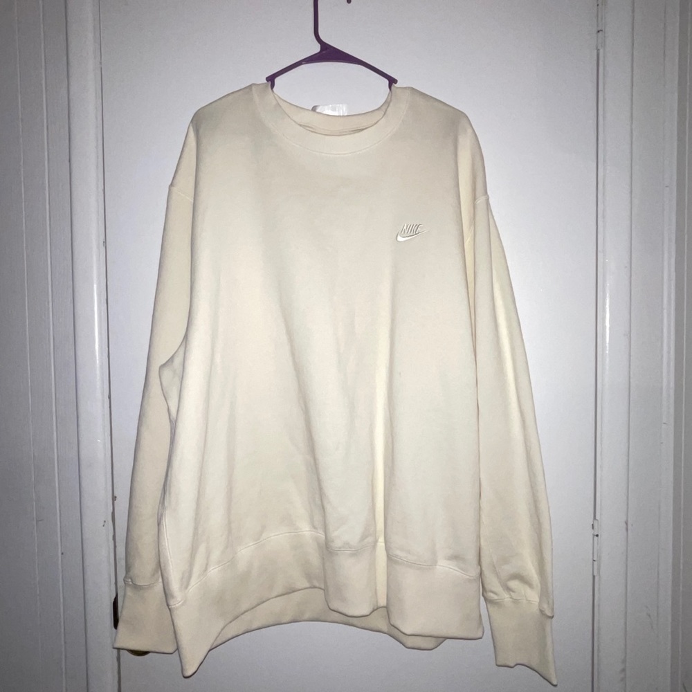 CREAM NIKE ESSENTIAL CREWNECK